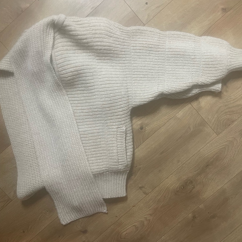 Le Roy Knitwear Wool Sweater with Attached Scarf - Size S - Picture 11 of 12